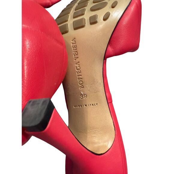 Bottega Veneta Padded Mule in Berry Pink. Size 39 (8.5-9) - Picture 7 of 10